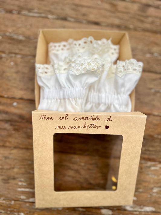 Ensemble Col et Manchettes amovibles dentelles2 ivoire et réversibles