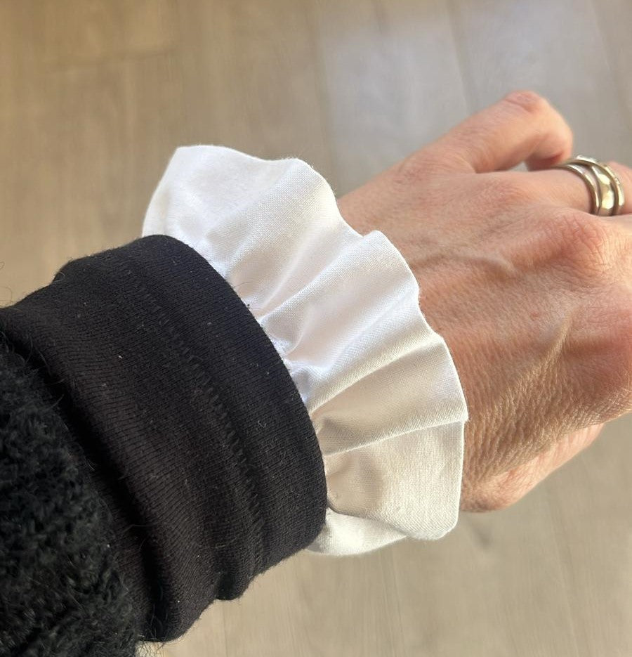 Ensemble col et manchettes blanches amovibles