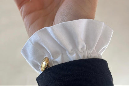 Manchettes blanches amovibles bouton doré